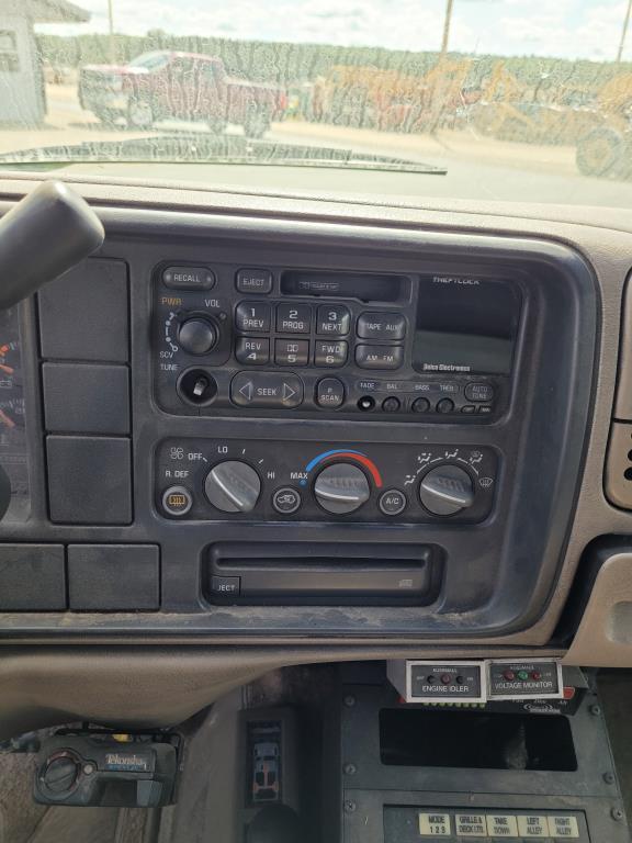 1999 Chevy Suburban SUV