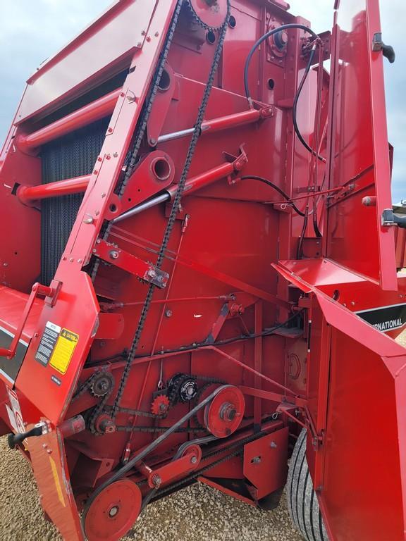 CASE IH 8460 ROUND BALER