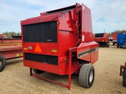 CASE IH 8460 ROUND BALER