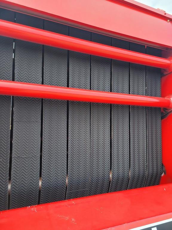 CASE IH 8460 ROUND BALER