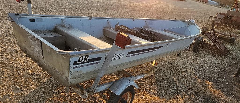 LOWE 16' V BOW BOAT W/ TRAILER