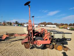 New Idea 4R Planter