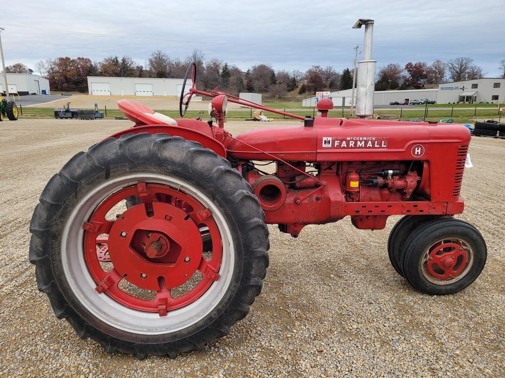 Farmall H Tractor