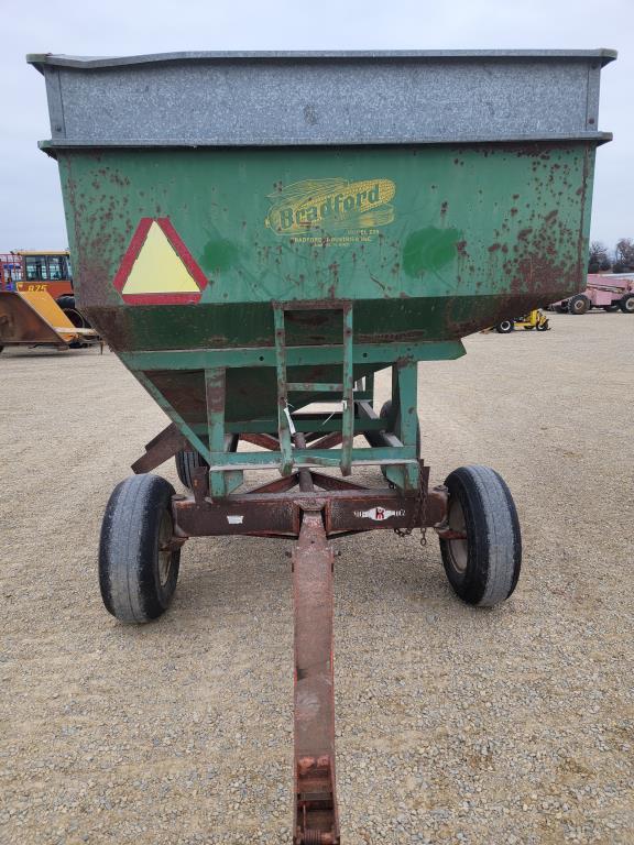 Bradford 225 Gravity Wagon