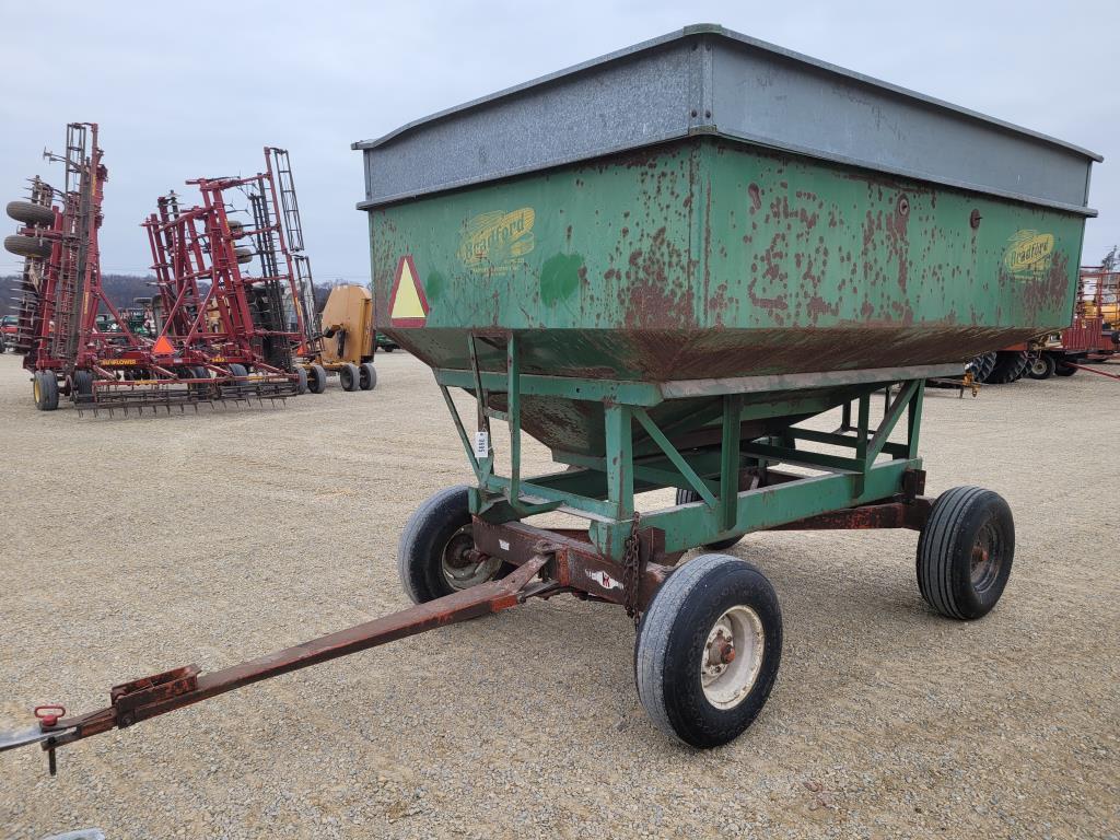 Bradford 225 Gravity Wagon