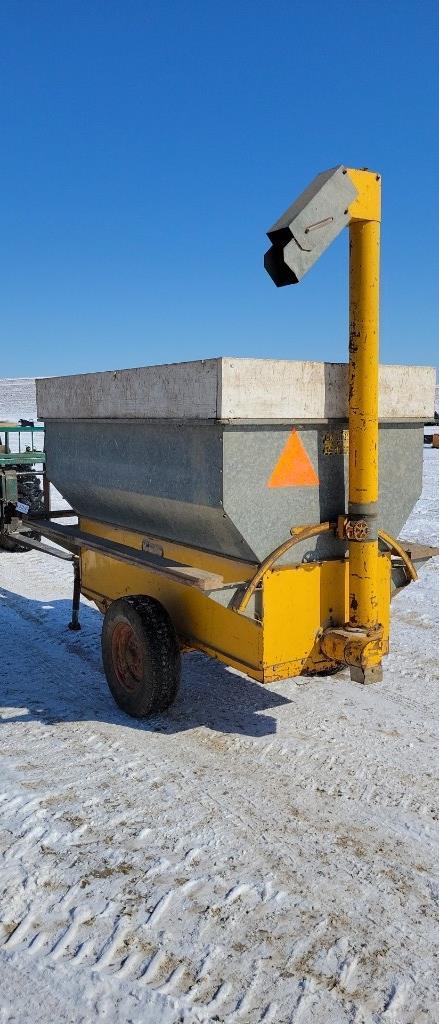 KNOEDLER FEEDER AUGER WAGON