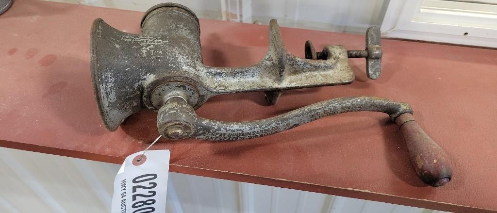 MEAT GRINDER