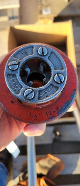 RIGID PIPE THREADING DIES, RATCHET AND REAMER