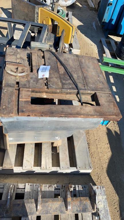 ANTIQUE TABLE SAW