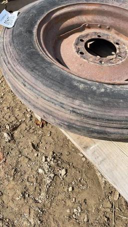 (1) 5.50-16 TIRE