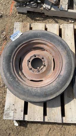 (1) 5.50-16 TIRE