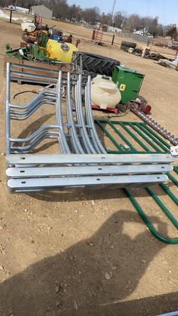 NEW HAY ROUND BALE FEEDER