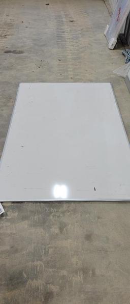 4' X 6' USED WHITE BOARD