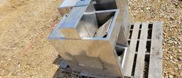 SMEDLEY STAINLESS STEEL CATTLE/HOG WATER TANK