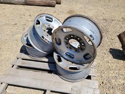 GM 3500 17" Wheels