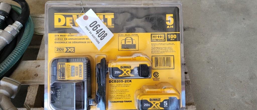 NEW DEWALT 20 VOLT 5 AMP BATTERY WITH CHARGER