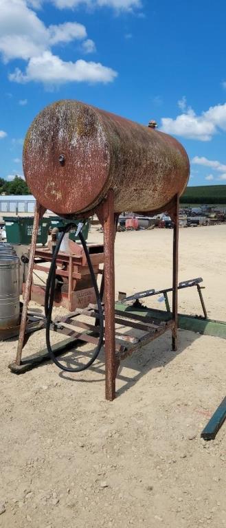 FUEL BARREL WITH STAND