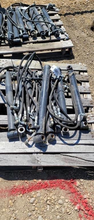 PALLET OF 8 HYDRAULIC CYLINDERS