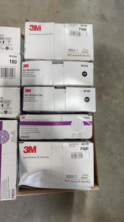 BOX OF MISC SANDPAPER DISCS