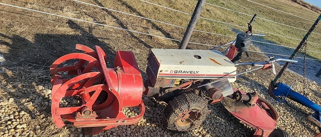 GRAVELY SNOWBLOWER & ATTACHMENTS