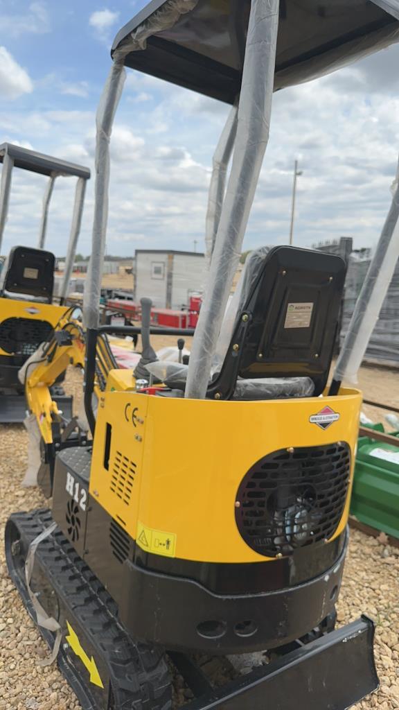 NEW AGT H12 MINI EXCAVATOR