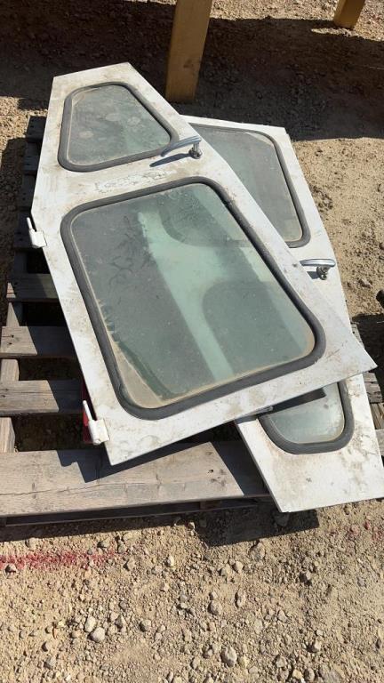 IH CAB PARTS