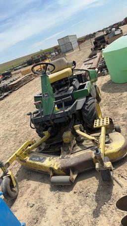 JOHN DEERE F935D LAWN MOWER
