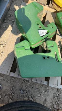 JOHN DEERE FRONT SUITCASE WEIGHTS