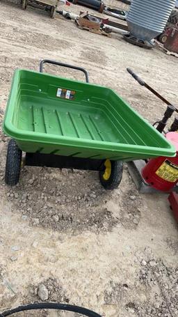 JOHN DEERE LAWN CART- LIKE NEW