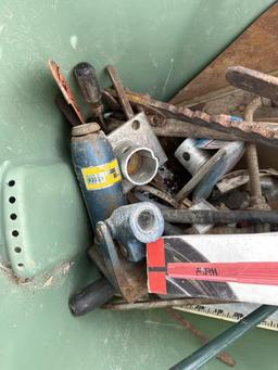 TOTE W/ MISCELLANEOUS SAWS & TOOLS