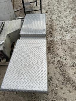 ALUMINUM TOOL BOX