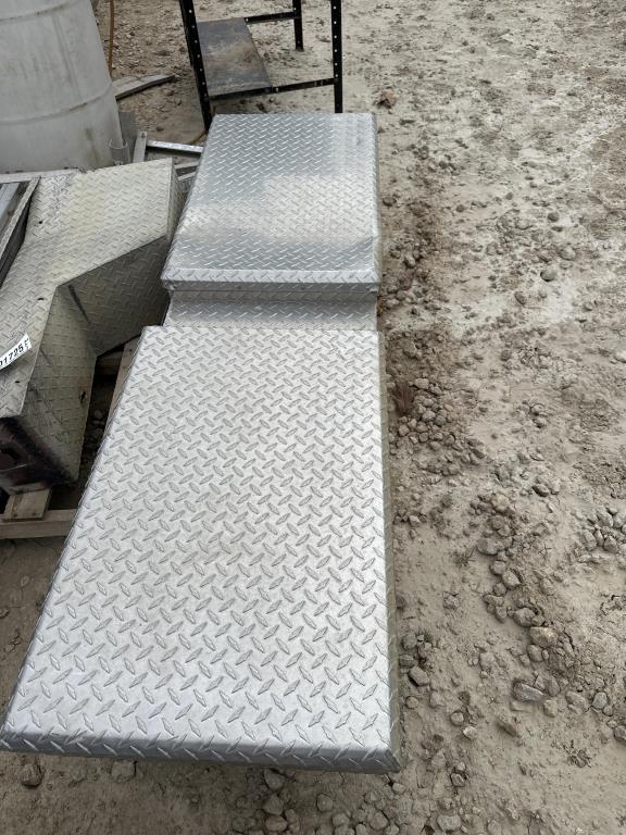 ALUMINUM TOOL BOX