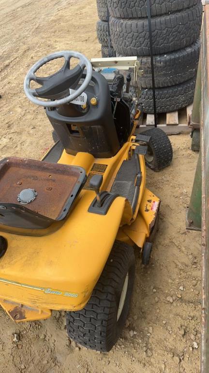 CUB CADET RIDING MOWER