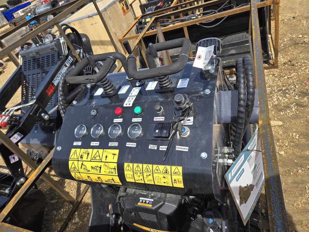 AGT SKID STEER LOADER