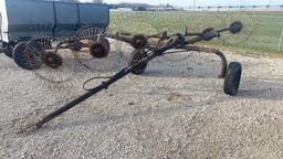 Hay rake, 6 wheels.