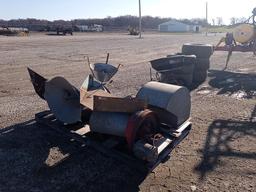 pallet with bin spreaders