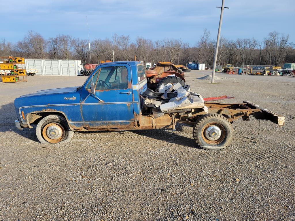 1973 Chevy C20 Barn Find!!!!! Ist