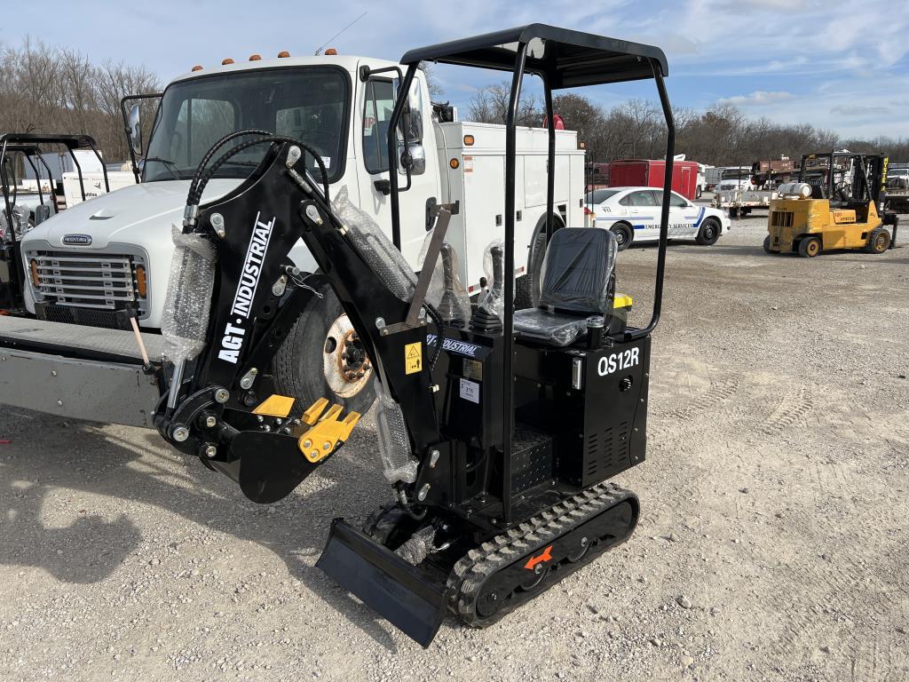 Agt Qs 12r Excavator +