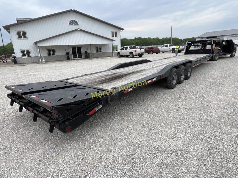 2022 Flatbed/ Carhauler Trailer IST