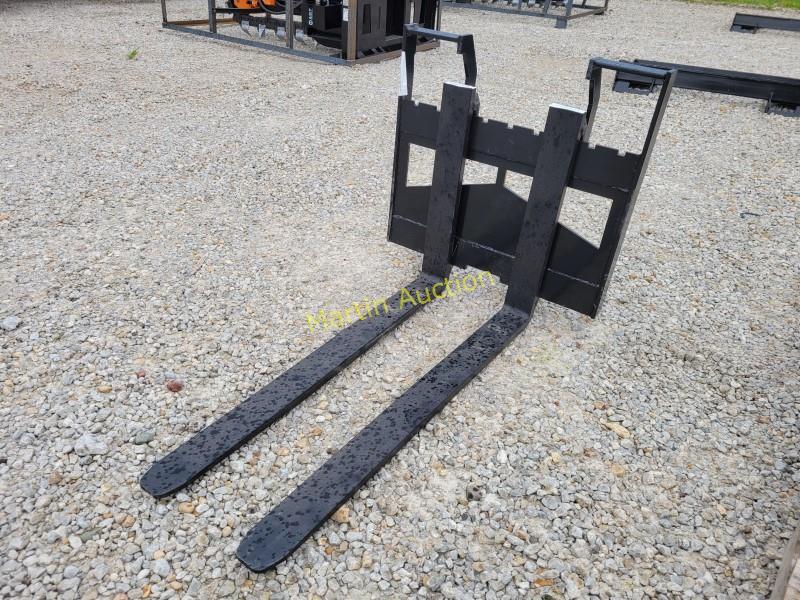 Dingo Pallet Forks+