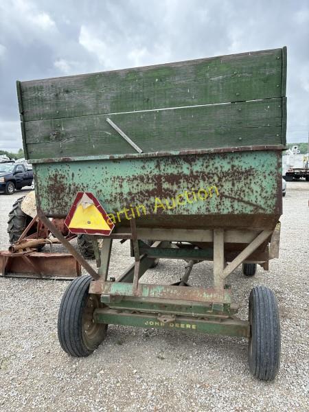 Parker Cattle/ Hog Feeder Cart- Grain Cart +