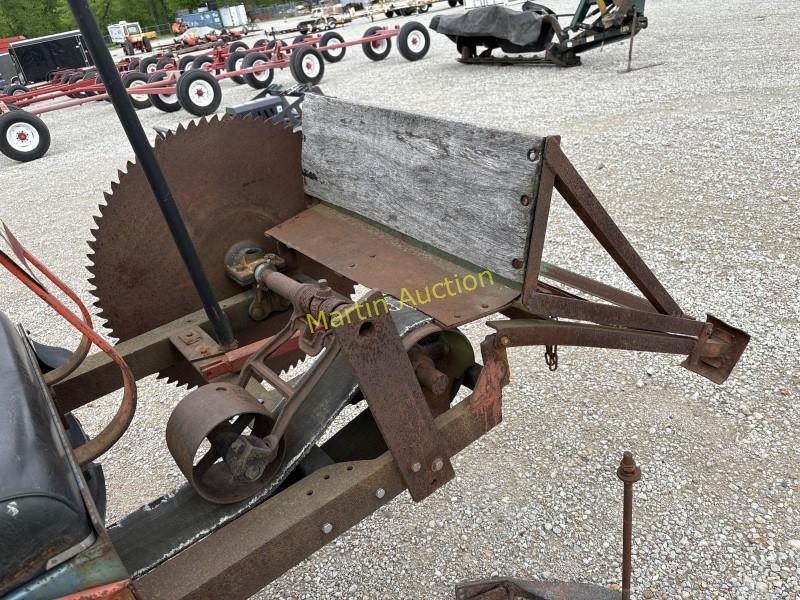 Allis Chalmers Tractor- Runs