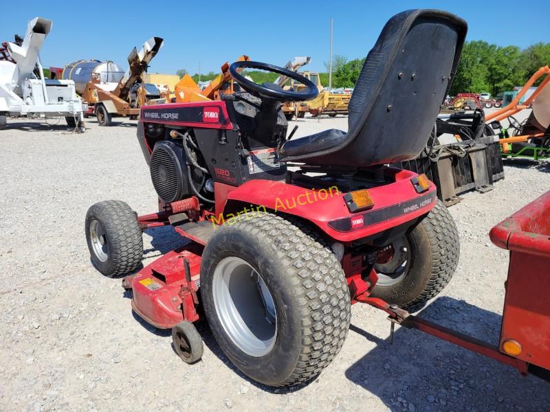 Toro 520H garden tractor w/ Toro Wheel Horse cart