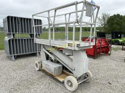 Strato Scissor Lift- Works