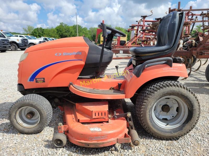 Simplicity riding mower, runs and mows