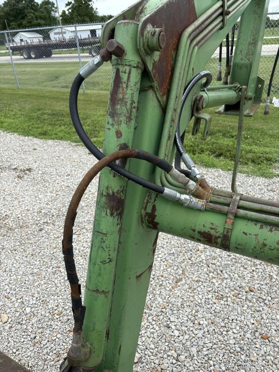 JD 148 loader, w/ valve and joystick; Wilson Closeout 217-620-9660