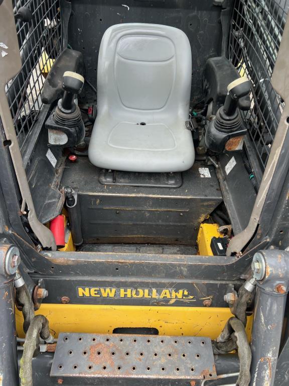 2011 New Holland L218 Skid Steer +