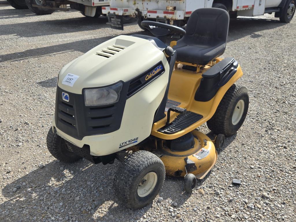 Cub cadet LTX1042,