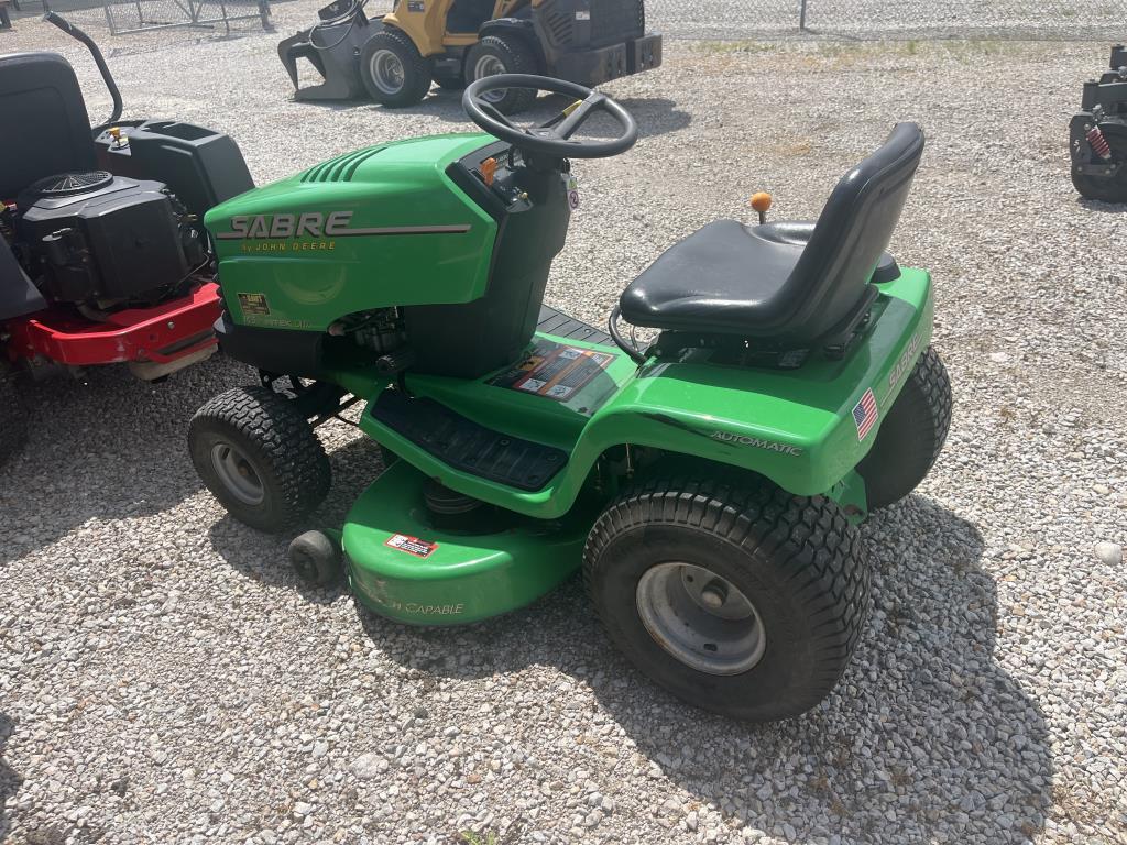 John Deere Sabre
