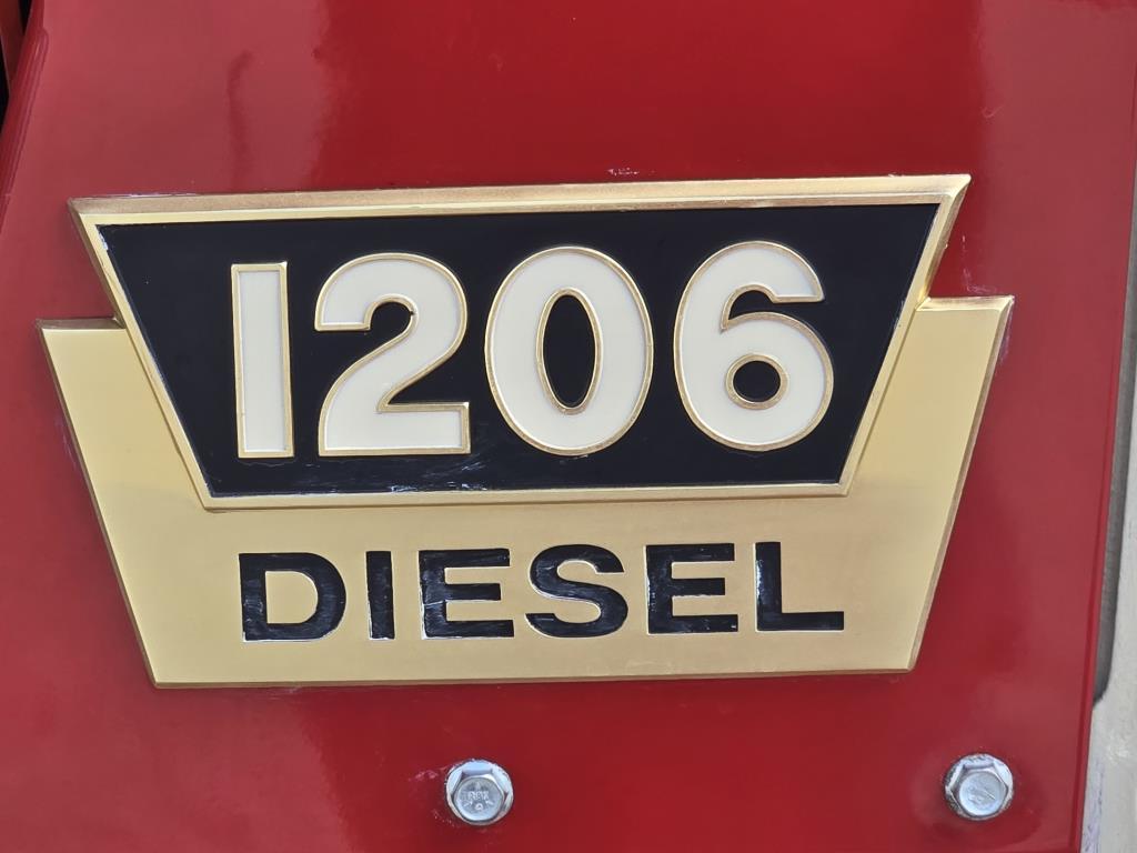 IH 1206 Diesel tractor